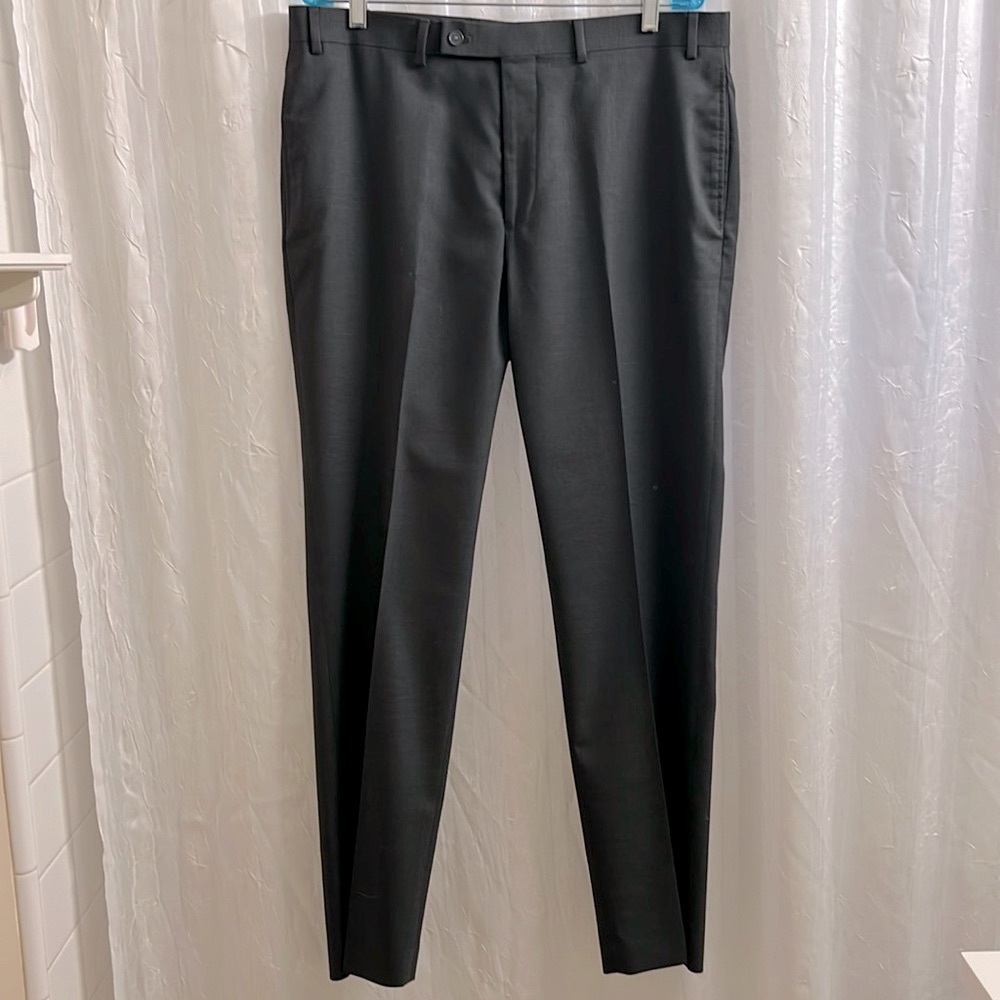 Calvin Klein men’s dress slacks charcoal gray size 36W 32L